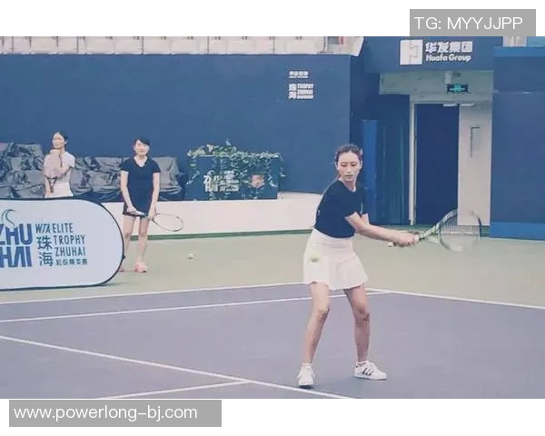 杨娜独家分享网球心得与技巧助你提升球技的秘诀与经验